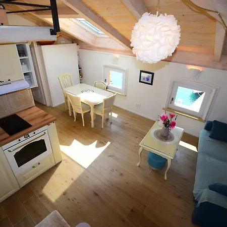 Captains Apartment *