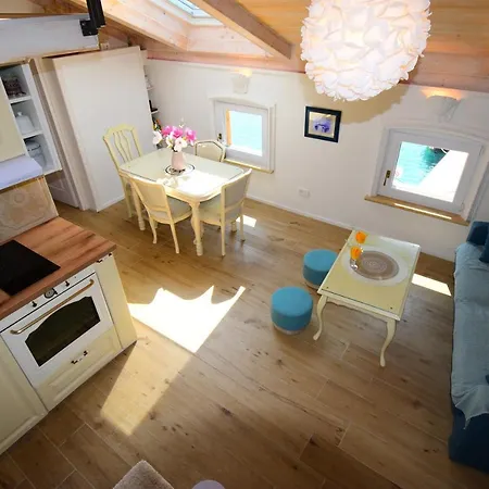 Captains Apartment *